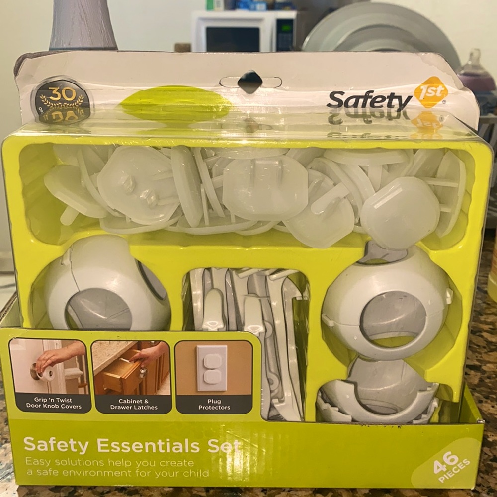 Safety House Essentials Set(Plug,Protectors Etc)